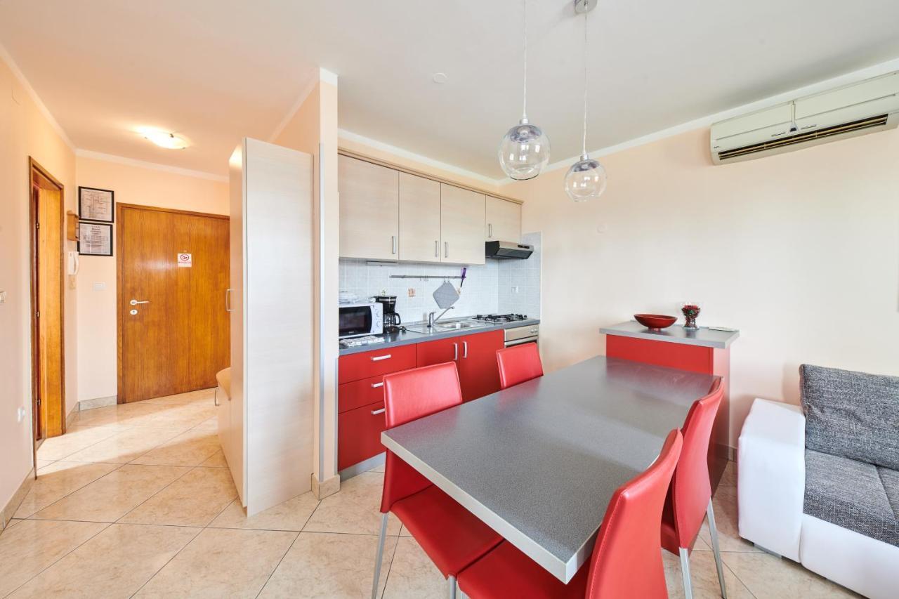 Apartment Moela 23 & 24 *